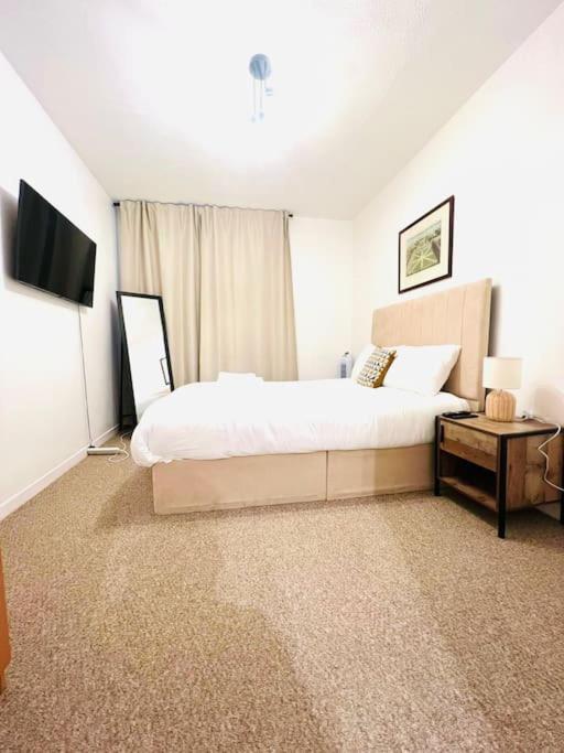Modern Flat In Apartment London