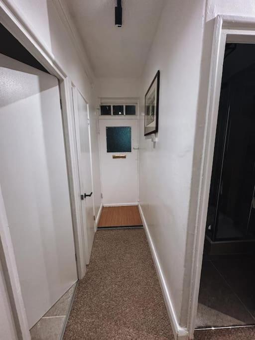 Modern Flat In *